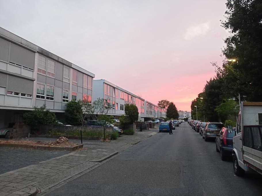 Thuis In Deze Charmante Loft Apartamento Heerlen